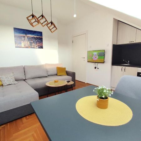 Apartman Ns Dan Private Parking 诺威萨 外观 照片