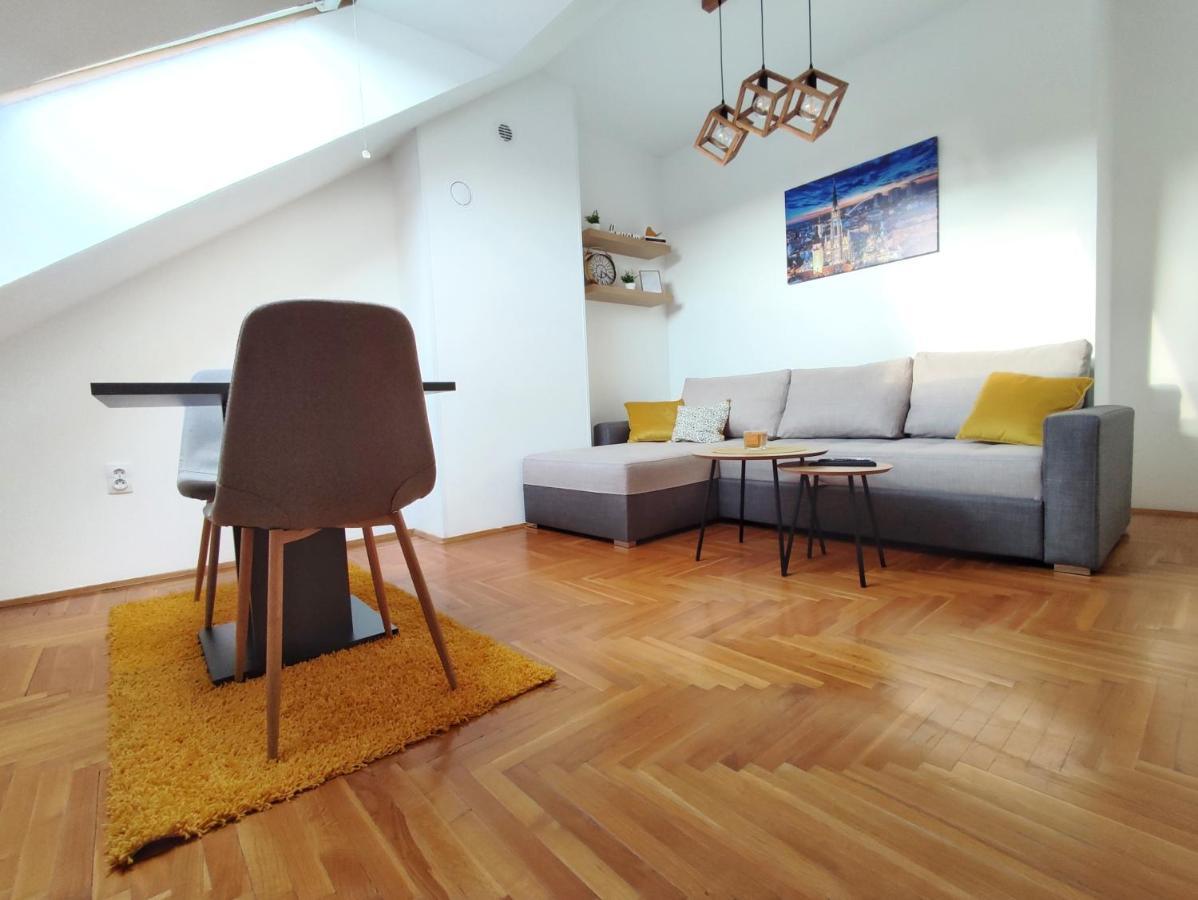 Apartman Ns Dan Private Parking 诺威萨 外观 照片